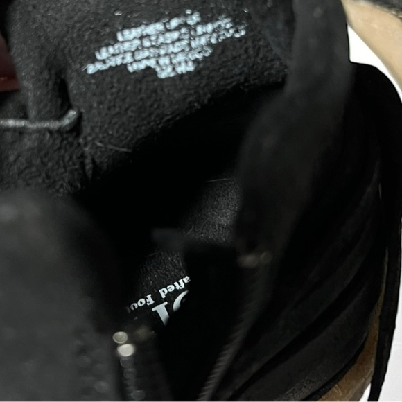 🌻NEW NWOT Born "Varas" Black Distressed Suede Ankle Boots Size 6 - Picture 10 of 10